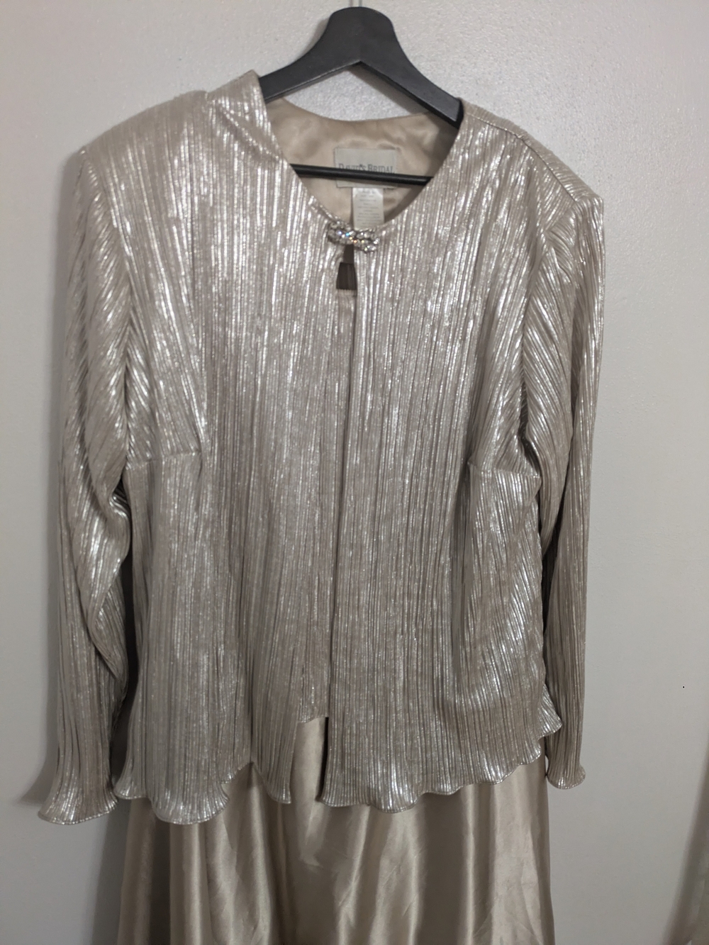 David's Bridal Metallic Champagne Pleated Jacket And Stunning Dress